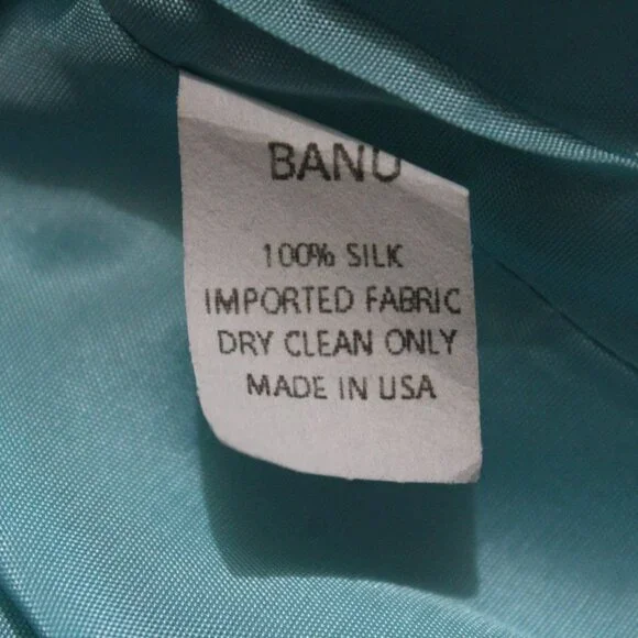 RARE FIND VINTAGE Banu silk suit jacket/skirt (1503) - Picture 6 of 12